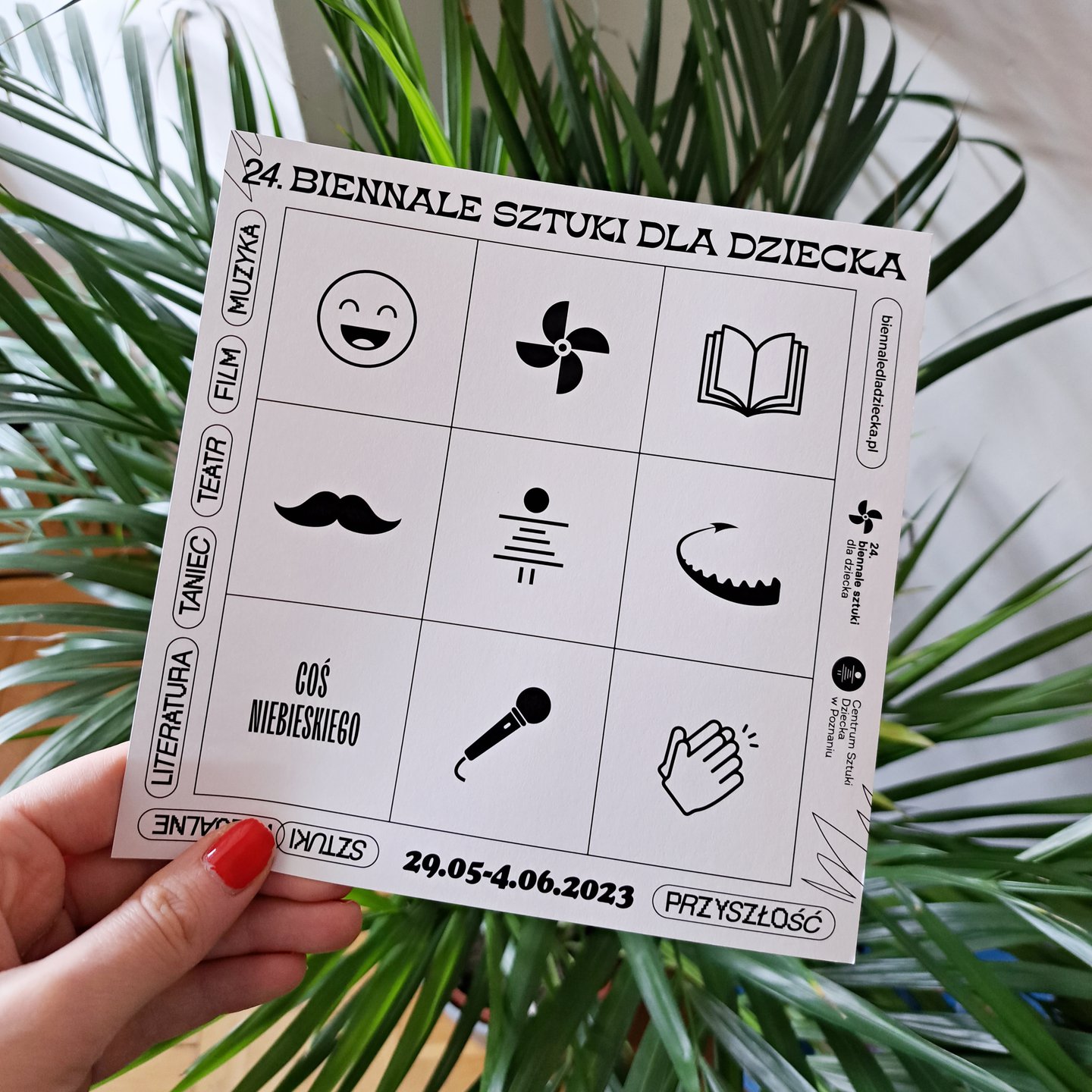 Karta do gry w bingo z napisem: 24. Biennale Sztuki dla Dziecka.